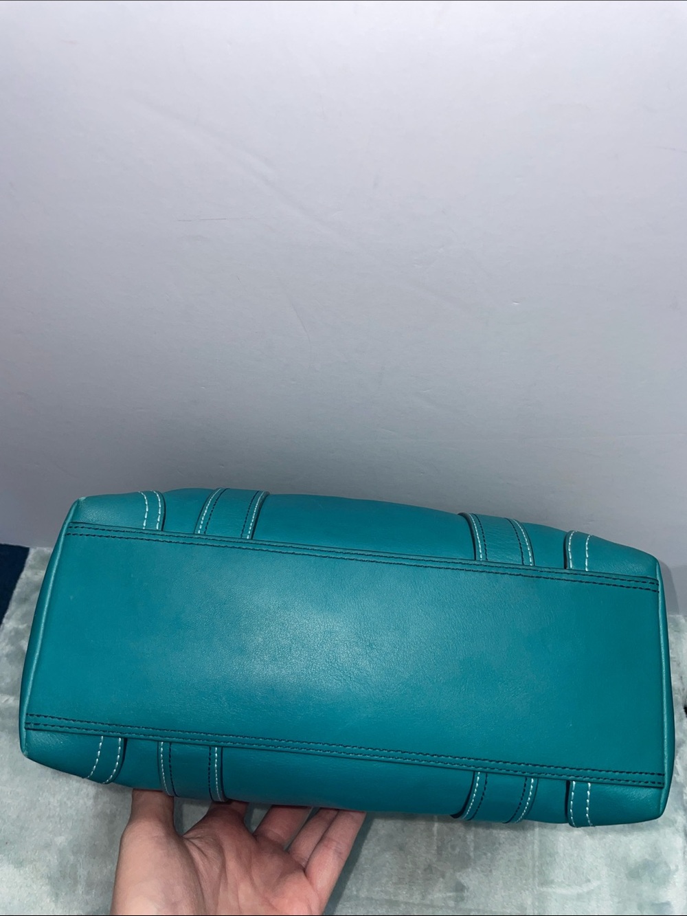 Vintage Coach ‘Hampton’ Shoulder Bag - Picture 4 of 15